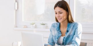 10 Ways to Improve Your Finances with Online Learning