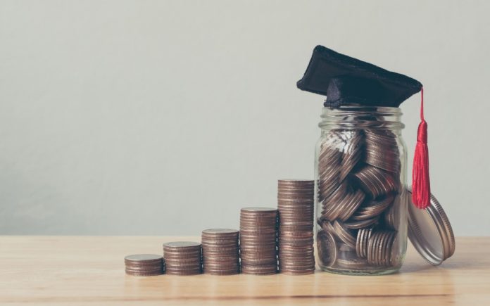 5 Little-Known Scholarships You Should Apply For