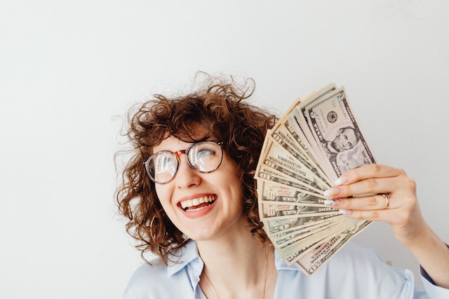 pexels-karolina-grabowska-7680634 Free money