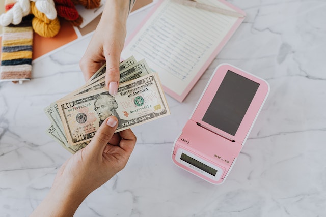 pexels-karolina-grabowska-4968639 Make money in your spare time